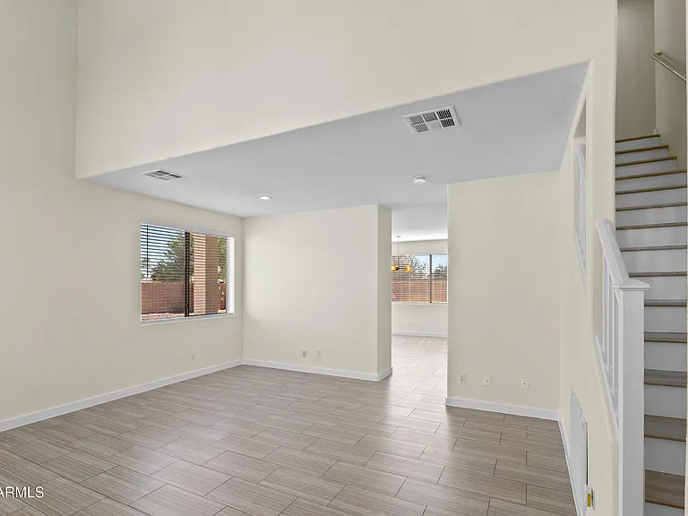 14369 W Lexington Ave — Photo 4