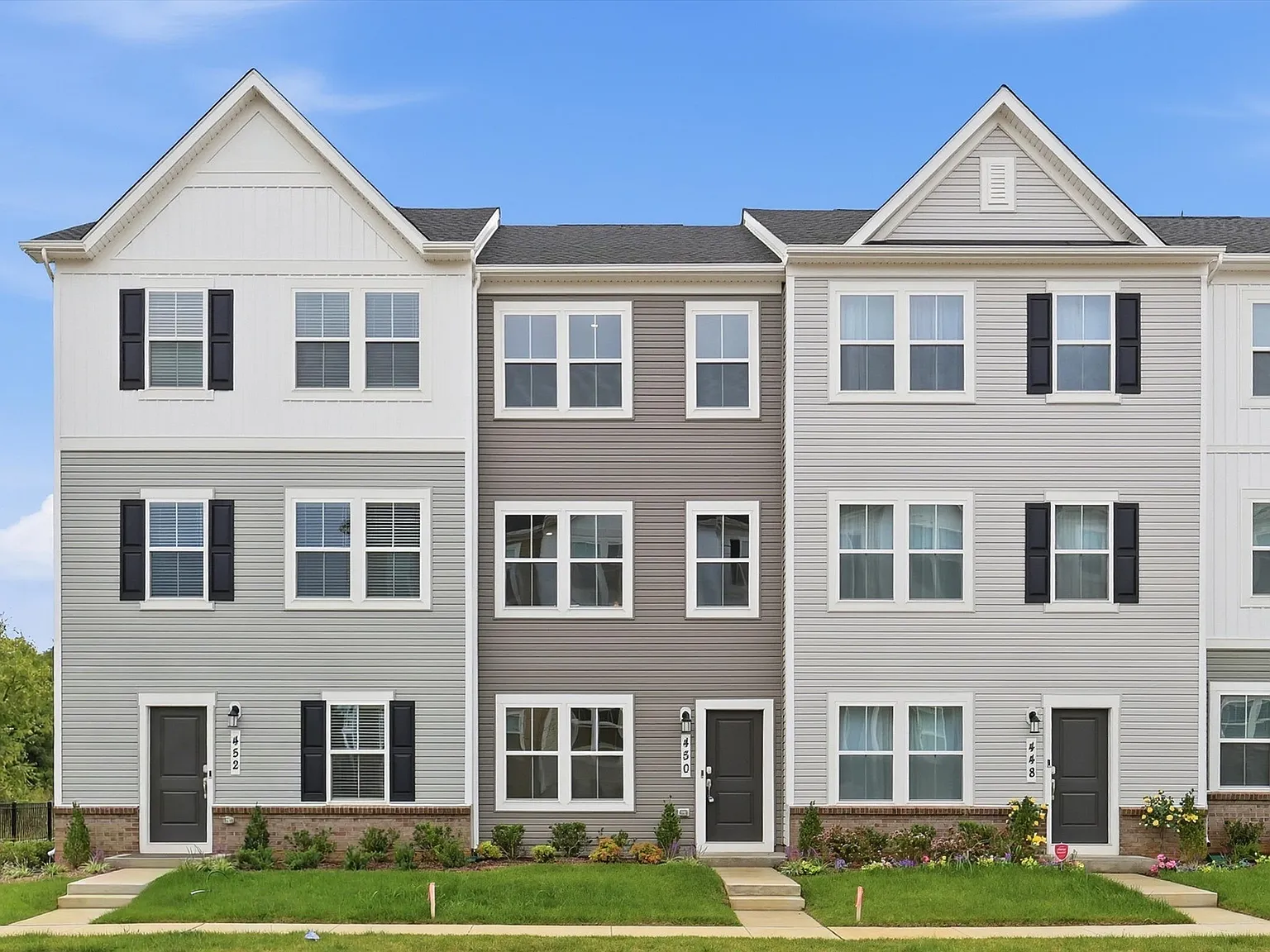 3 bed, 2.5 bath, 1277 sqft, $2,000 — Photo 3