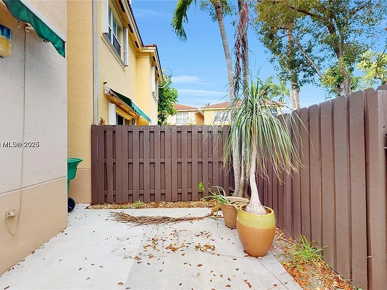 12281 SW 121st Ter — Photo 30