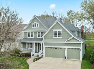 928 Waverly Rd, Glen Ellyn, IL 60137