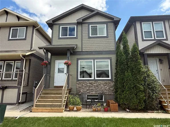 UNIT 307-810 HAMPTON CIRCLE, Saskatoon, SK S7R 0K2