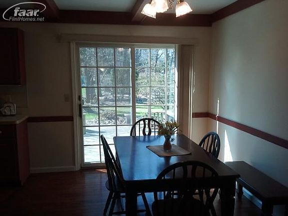 4th image of 1618 Woodslea Dr