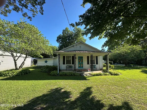 200 E Brickell Street, Winton, NC 27986