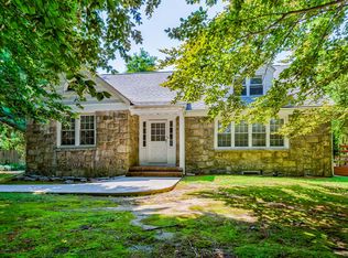 54 Chestnut St, Huntington, NY 11743