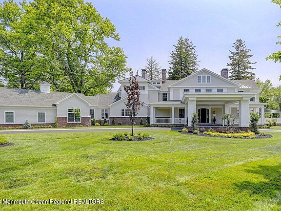 4th image of 489 Sycamore Ave