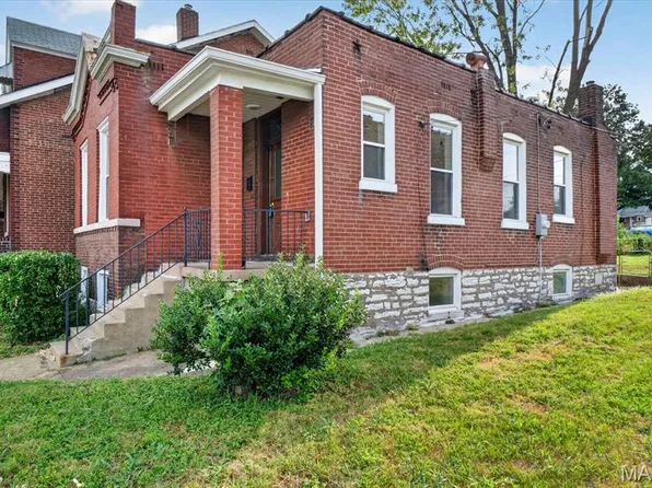 5216 Morgan Ford Rd, Saint Louis, MO 63116