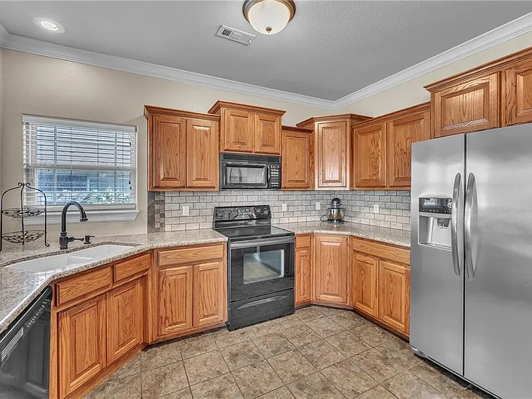 5703 W Casey Dr — Photo 8