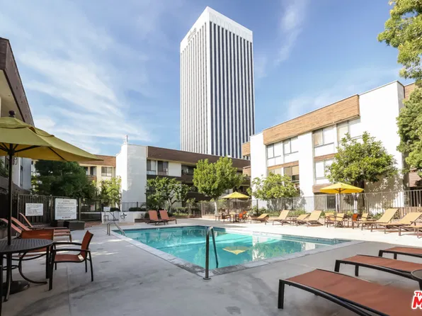 750 S Spaulding Ave APT 321, Los Angeles, CA 90036