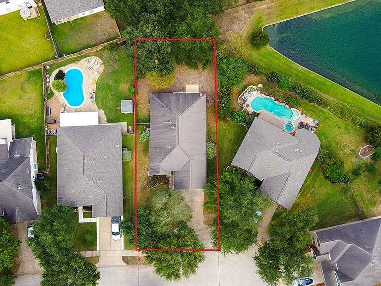 25910 N Lakefair Dr — Photo 2
