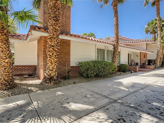 2nd image of 7082 Mira Vista St