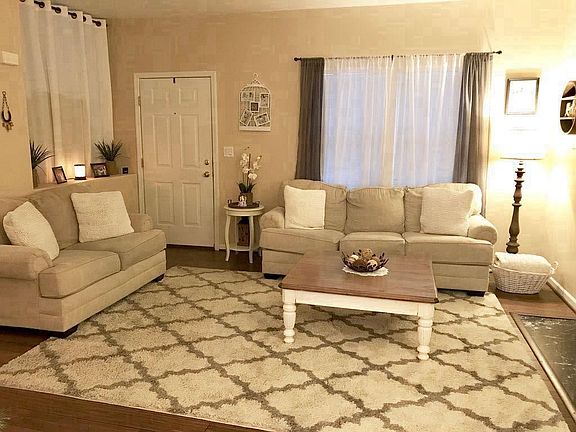 Living Room, 1st Floor