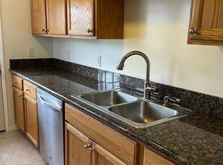 620 Sinex Ave, Pacific Grove, CA 93950