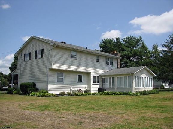 3rd image of 4039 Eureka St