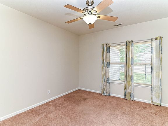 3rd image of 9545 Lorton Cir