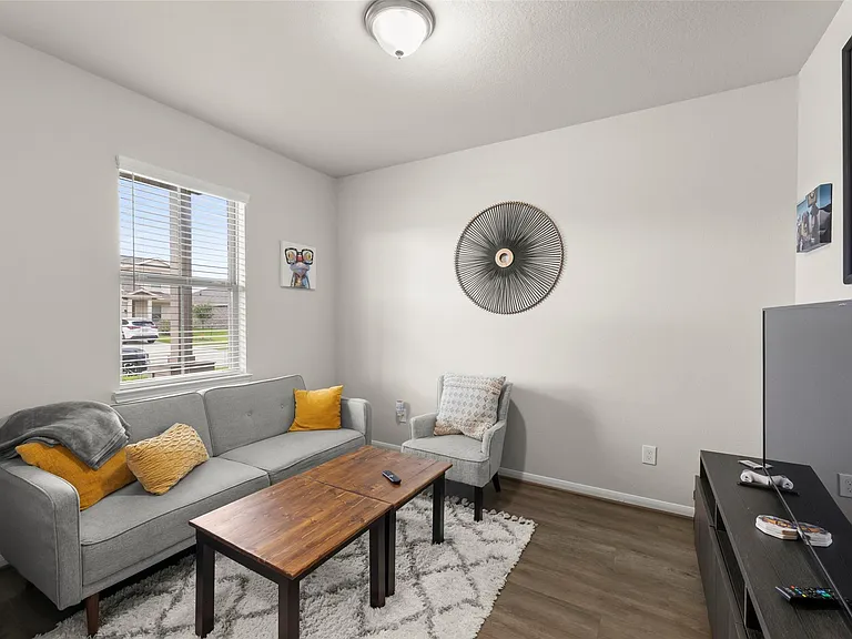14911 Spring Forest Ln — Photo 11