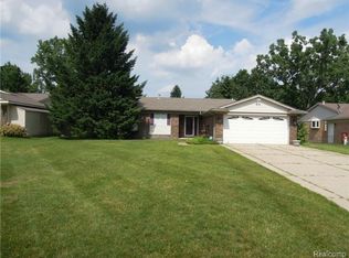 5364 Pheasant Run Rd, Clarkston, MI 48346