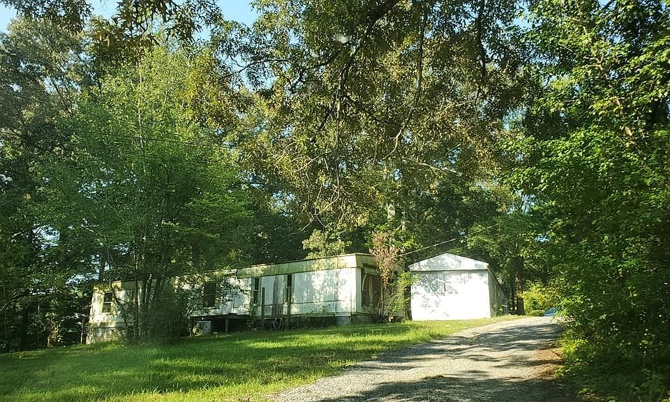2nd image of 758&752 Mill Creek Rd