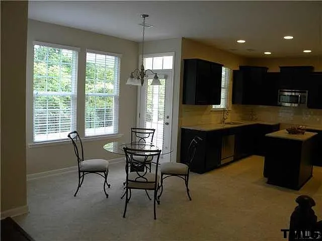 2521 Magnolia Tree Ln — Photo 6