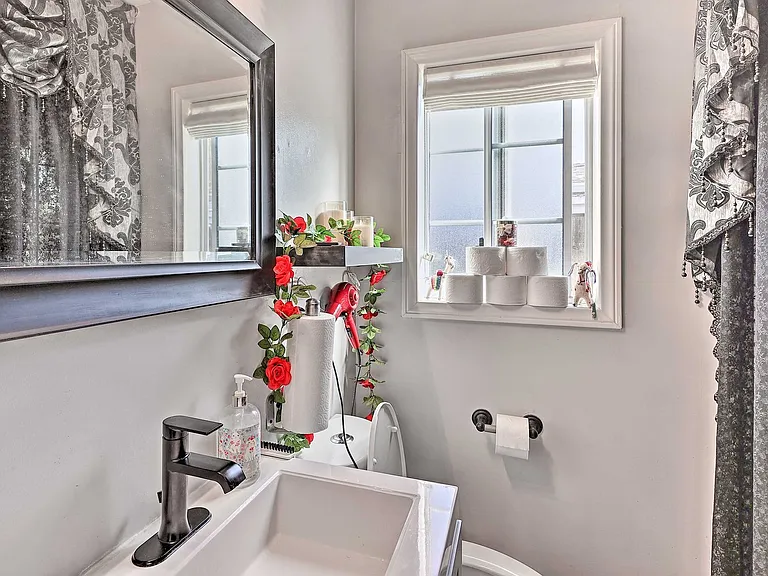 1051 Amador St — Photo 24