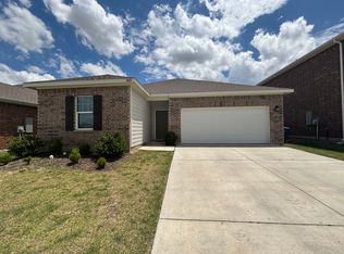1605 Shadow Hawk Dr, Haslet, TX 76052
