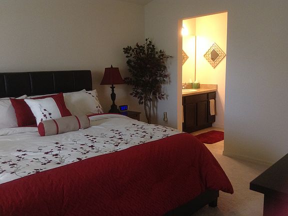 Master bedroom King size bed