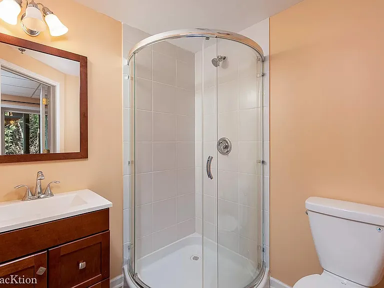 1584 Yellowstone Dr — Photo 18