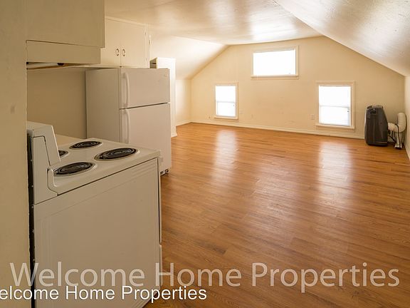 4th image of 209 SE 6th St #3