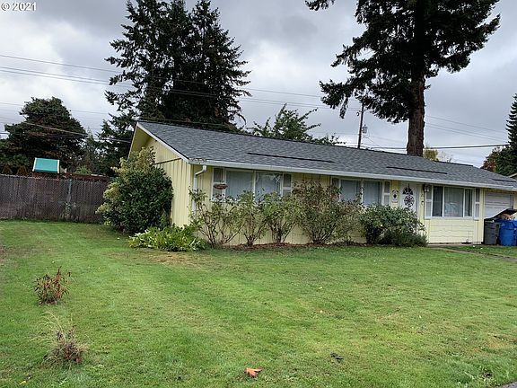 3rd image of 211 SE 98th Ave