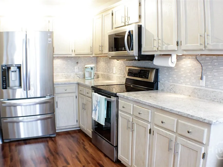 Teakwood Dr — Photo 9