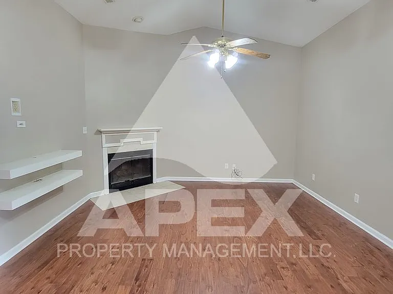 2030 Countryhill Ln — Photo 10