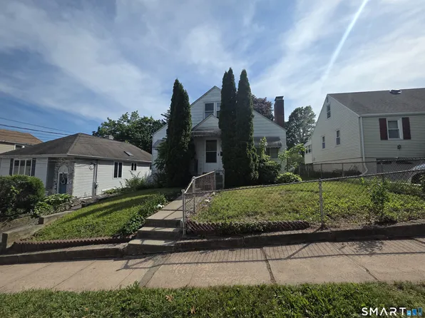 26 Cumley St, Hamden, CT 06514