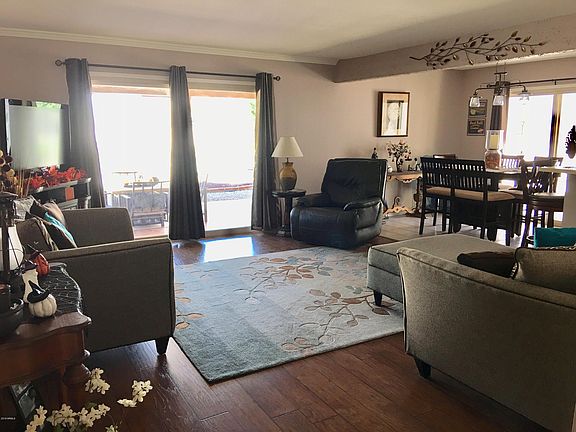 4th image of 10534 E Bellflower Dr