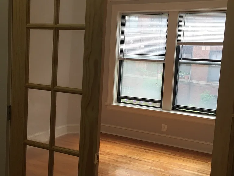 1132 W Pratt Blvd #1E — Photo 11