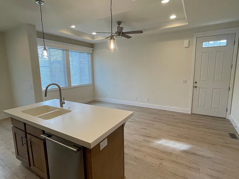 920 Capitola Ave #26 — Photo 13