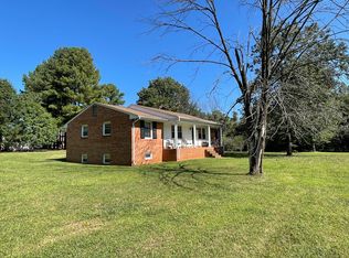 2369 Ridge Rd, Roanoke, VA 24014