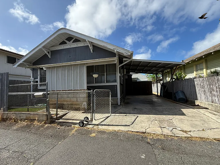 3011 Kaina St — Photo 8