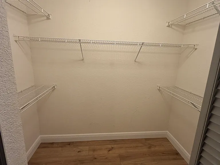 2109 Shadow View Cir — Photo 19