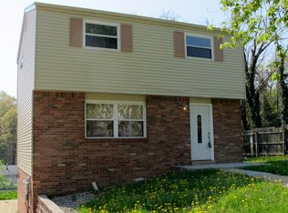 654 Twin Oak Dr, Pittsburgh, PA