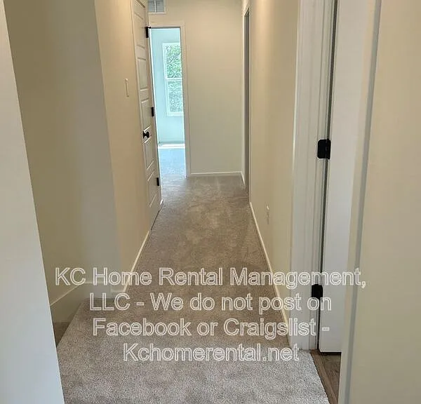 8716 SW Edgewater Dr — Photo 13