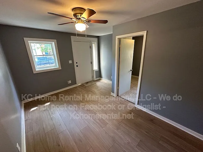 1648 Jefferson St — Photo 12