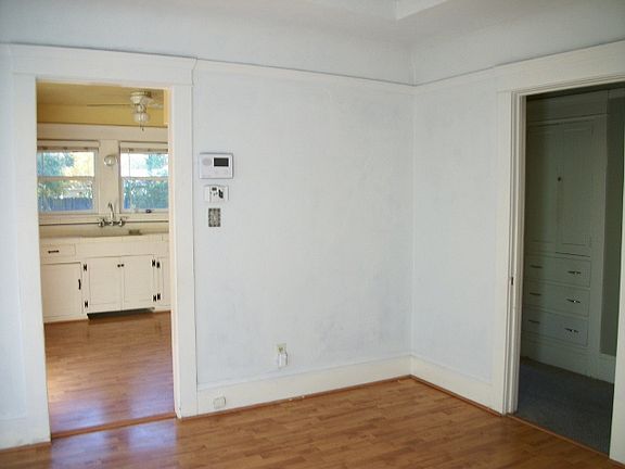 4th image of 931 N San Jose St