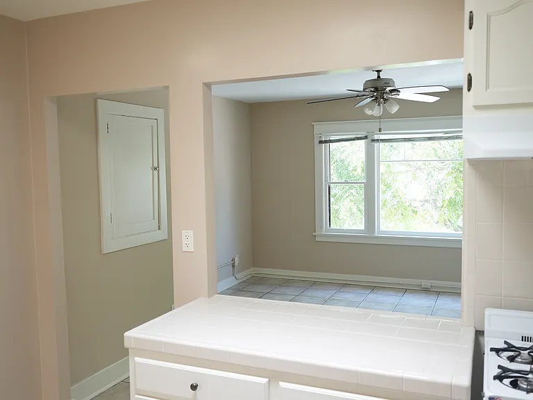 1420 1/2 Marcelina Ave #2 — Photo 4