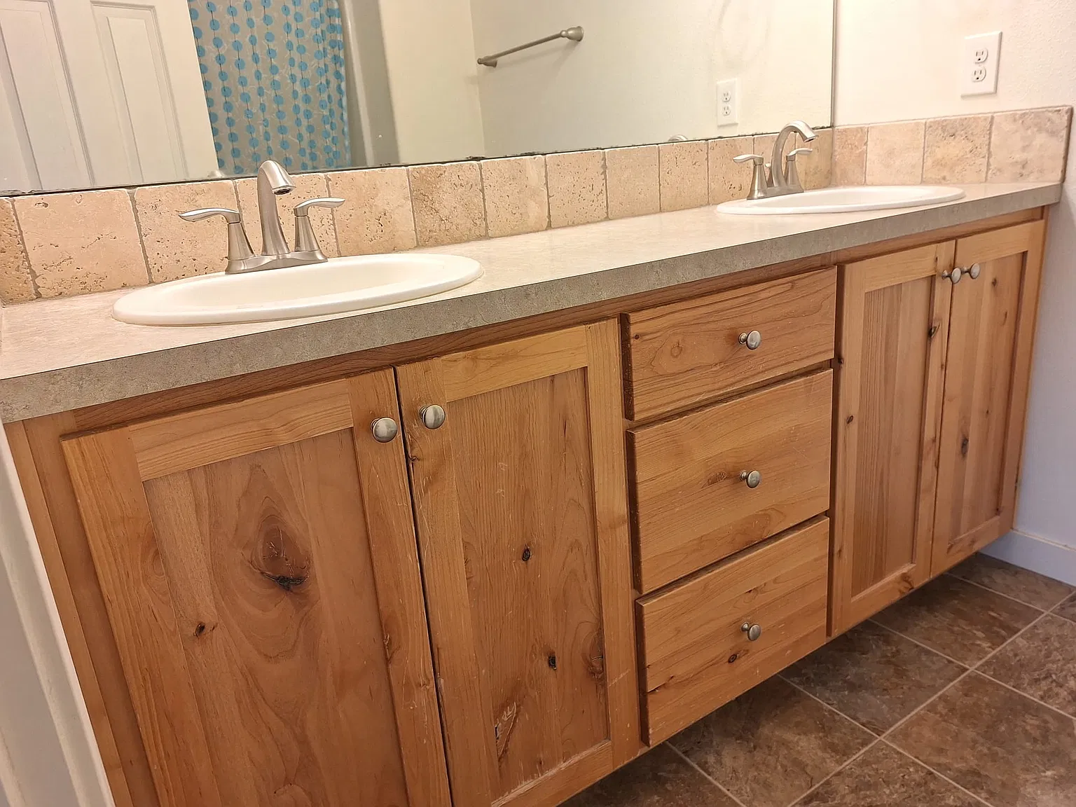 3 bed, 2.5 bath, 1509 sqft, $2,655 — Photo 4