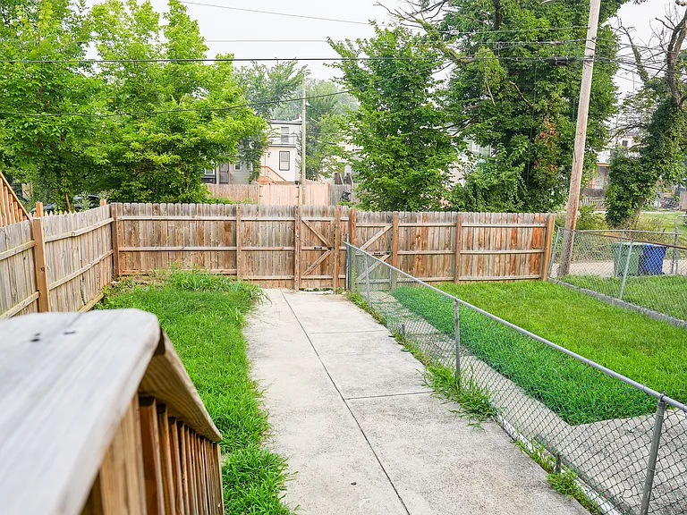 3714 Beehler Ave — Photo 17