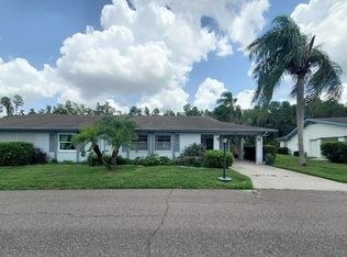2024 Heathfield Cir, Sun City Center, FL 33573