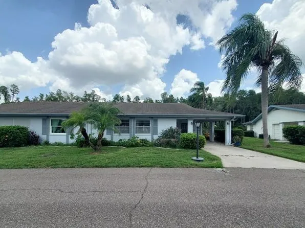 2024 Heathfield Cir, Sun City Center, FL 33573