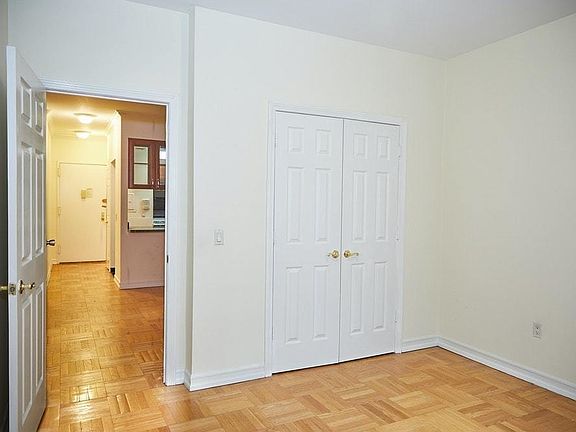 4th image of 335 E 54th St #2