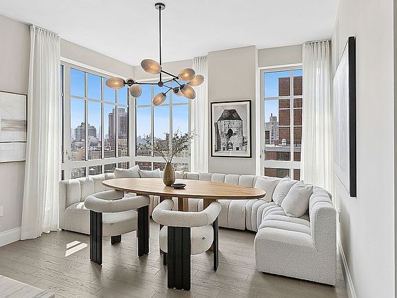 5th image of 200 E 95th St #27A