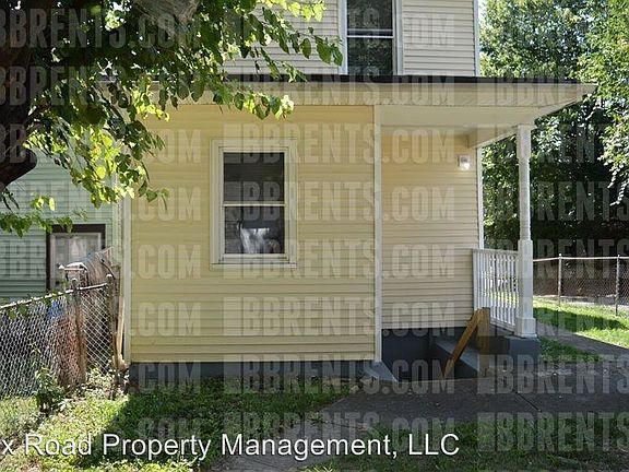 3rd image of 1838 Goodman Ave