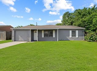 706 W 12th St, Freeport, TX 77541